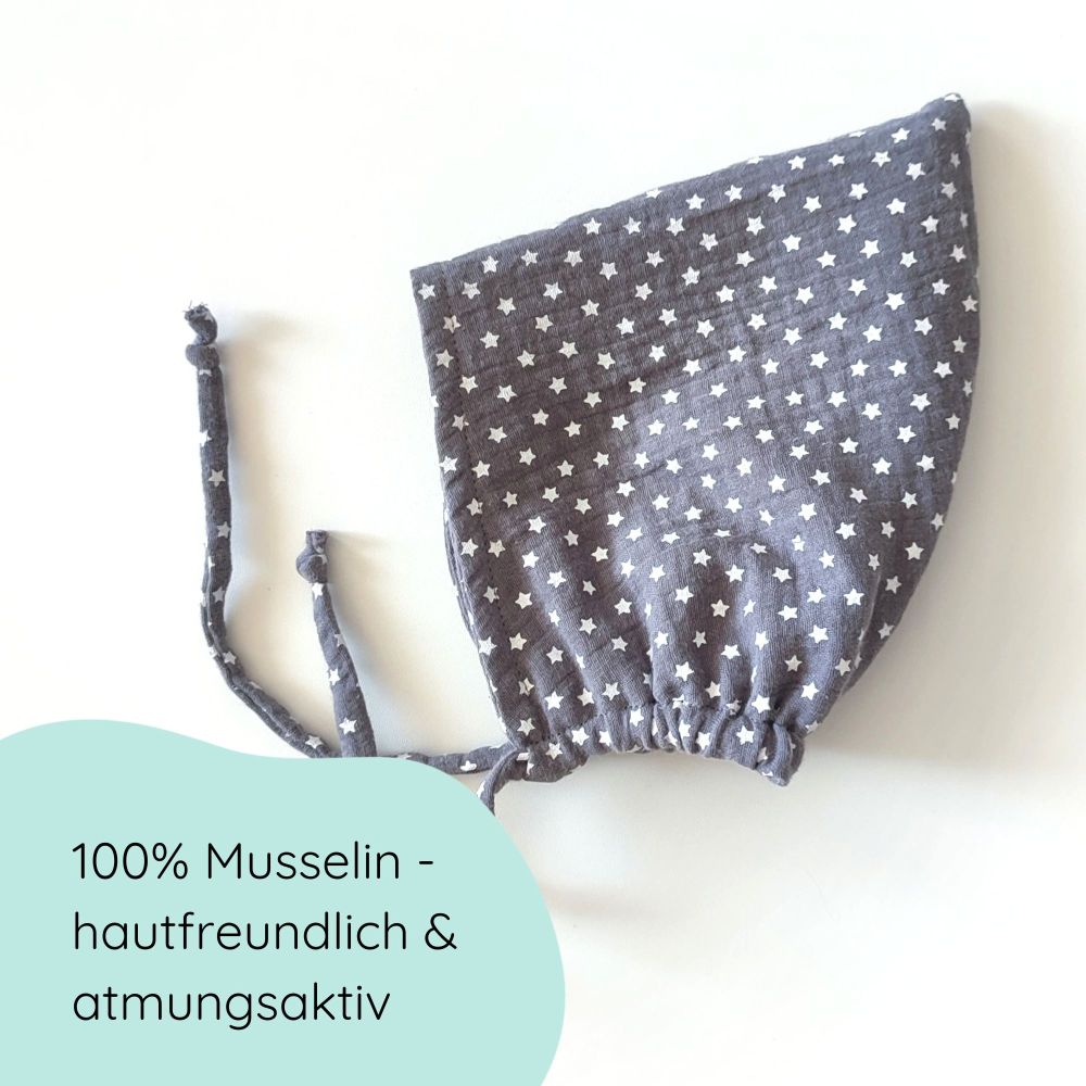Zipfelmütze in grau mit Sternchen für Babys Detailbild