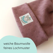 Detailbild Beanie Mütze für Babys und Kleinkinder in mauve aus Baumwolle mit feinem Lochmuster