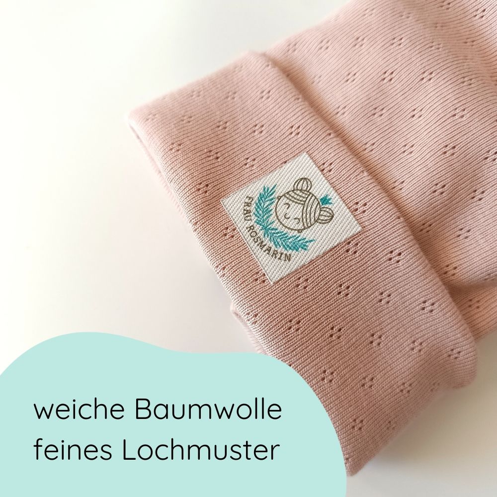 Detailbild Beanie Mütze für Babys und Kleinkinder in nude aus Baumwolle mit feinem Lochmuster