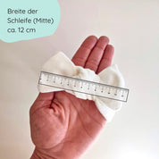 Detailbild Stirnband für Babys mit Schleife in weiß