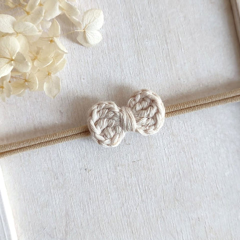 Baby Haarschleife | gehäkelt | beige