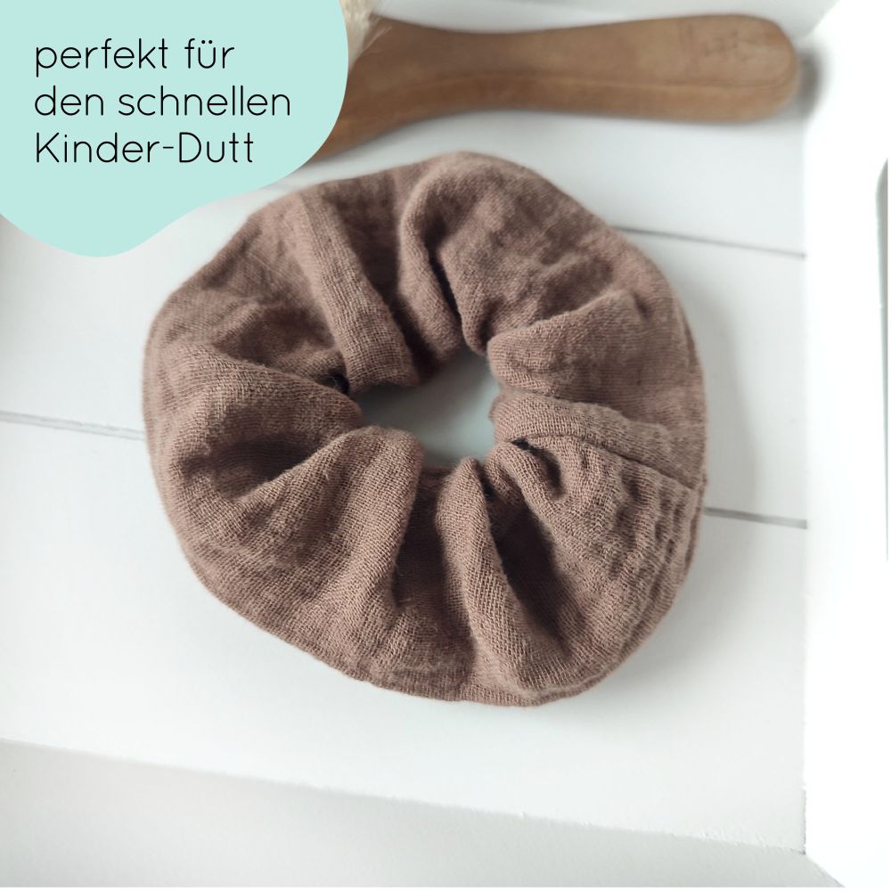 small scrunchie for children | brown