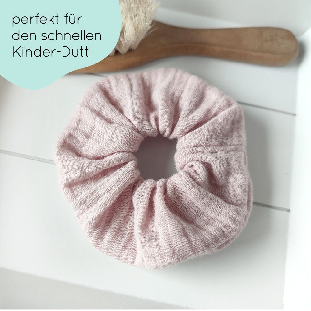 small scrunchie for children | light pink
