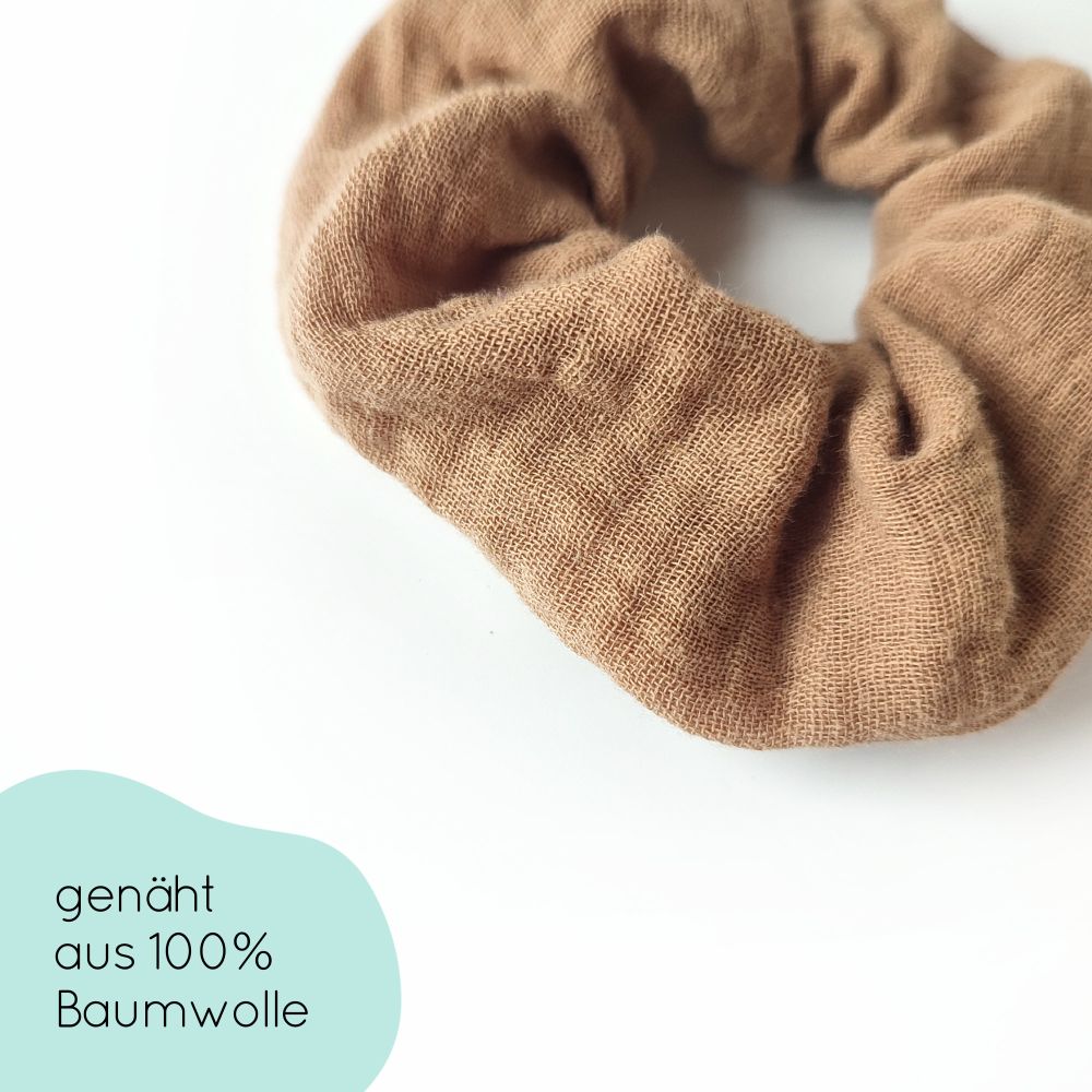 small scrunchie for children | camel