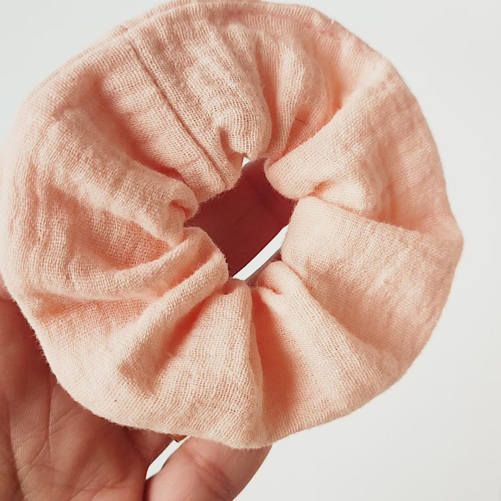 small scrunchie for children | nude